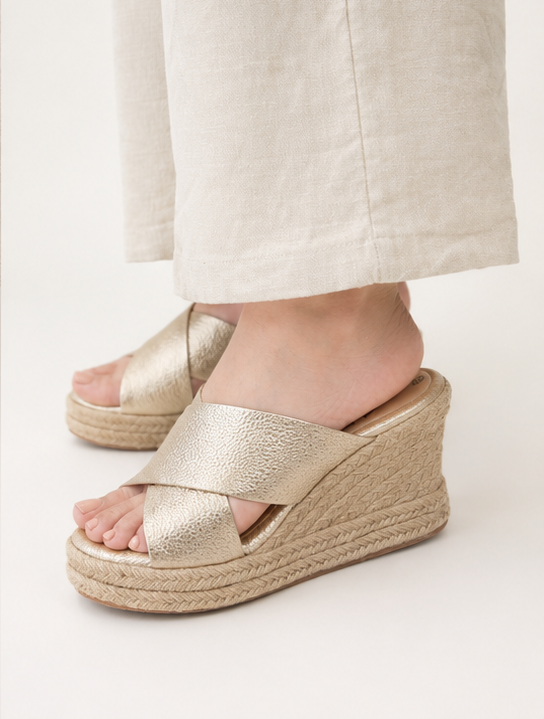 SANDALIAS ELIA DORADAS